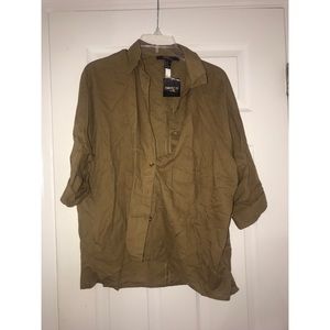 Olive mid-sleeve button up.